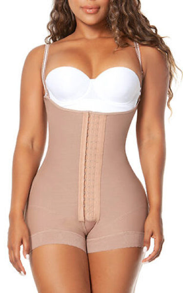 Forma Tu Cuerpo - Looking to highlight your buttocks and show off a smaller  #waist • we recommend our line of hourglass-type fajas in beige.   Reference O-011 is a crowd favorite