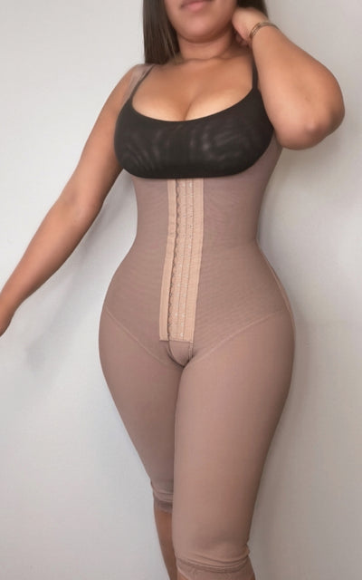 F00489 - HOURGLASS TYPE MID-THIGH FAJA AND ULTRA HIPS CAPACITY